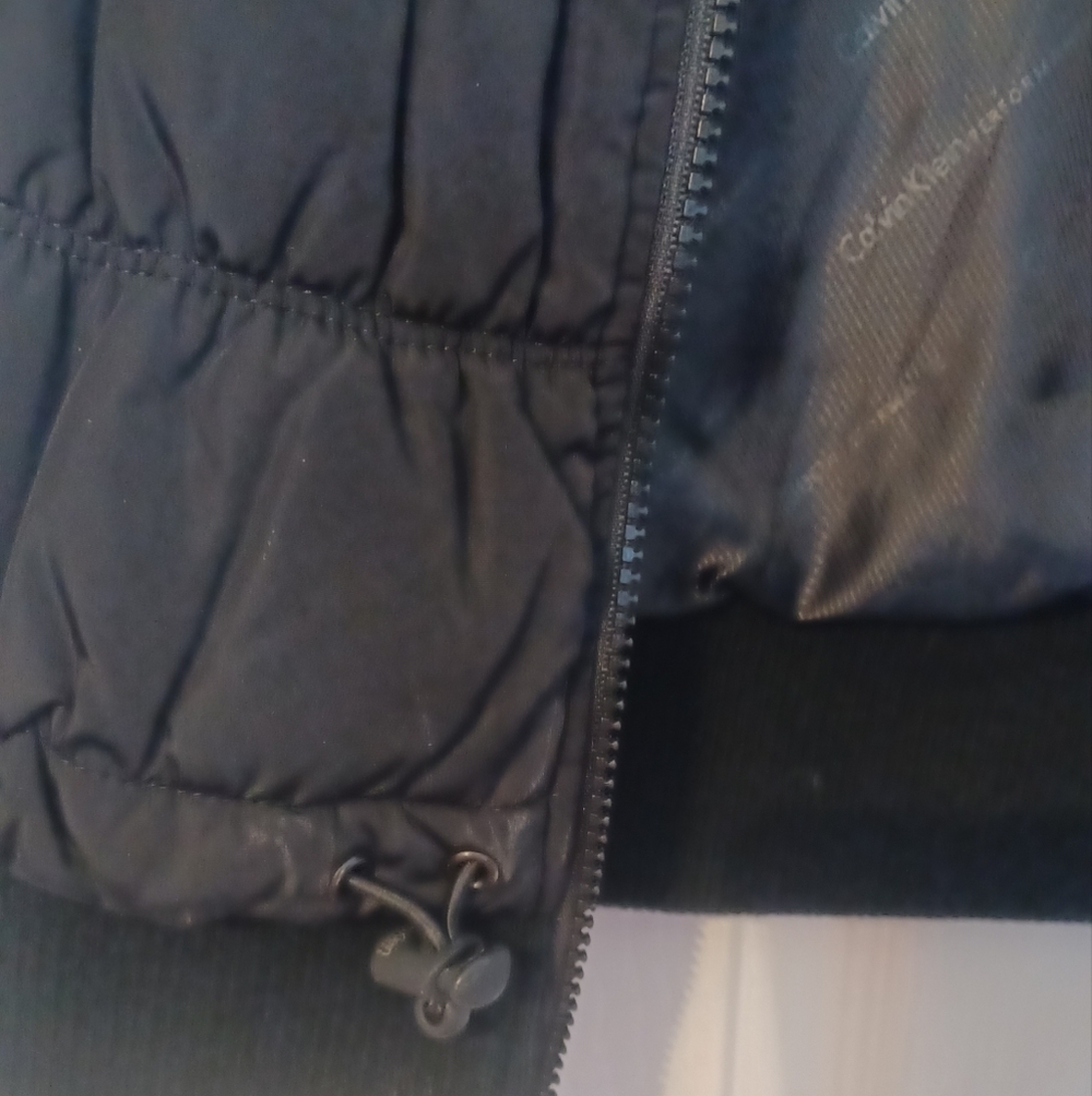 Calvin Klein Performance Vest - Picture 3 of 12